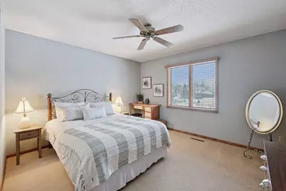 11824 Welters Way, Eden Prairie, MN 55347 - Photo 38