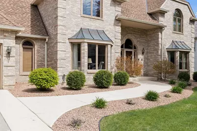 11824 Welters Way, Eden Prairie, MN 55347 - Photo 2