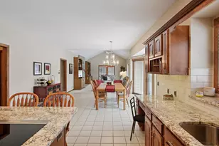 11824 Welters Way, Eden Prairie, MN 55347 - Photo 18