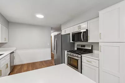 4532 Perry Avenue N, Robbinsdale, MN 55422 - Photo 2