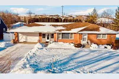 631 21st Avenue N, South Saint Paul, MN 55075 - Photo 1