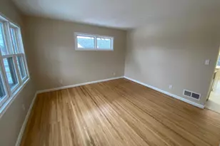 1226 10th Ave SE, Rochester, MN 55904 - Photo 2