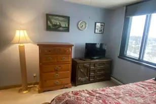 1181 Edgcumbe Rd, Saint Paul, MN 55105 - Photo 18