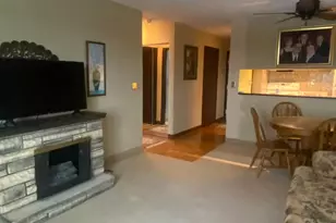 1181 Edgcumbe Rd, Saint Paul, MN 55105 - Photo 10