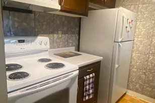 1181 Edgcumbe Rd, Saint Paul, MN 55105 - Photo 6