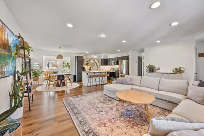 9909 Oakland Avenue S, Bloomington, MN 55420 - Photo 4