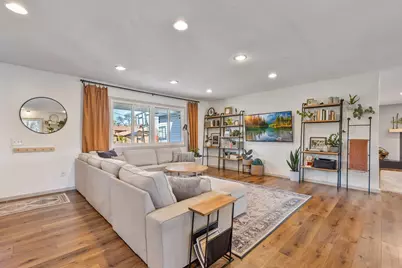 9909 Oakland Avenue S, Bloomington, MN 55420 - Photo 6