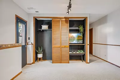 9909 Oakland Avenue S, Bloomington, MN 55420 - Photo 38