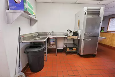 201 N Sibley Avenue, Litchfield, MN 55355 - Photo 18