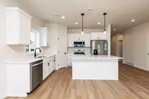 1600 5th Ave NE, Dilworth, MN 56529 - Photo 8