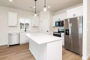 1600 5th Ave NE, Dilworth, MN 56529 - Photo 4