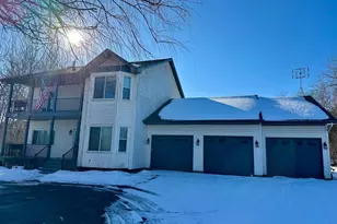 856 Polen Dr, Hudson, WI 54016 - Photo 2