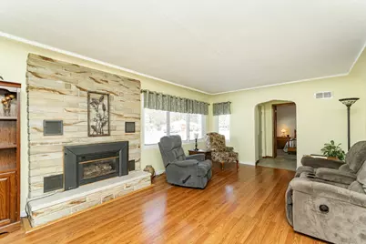 137 Memorial Drive NW, Blooming Prairie, MN 55917 - Photo 6