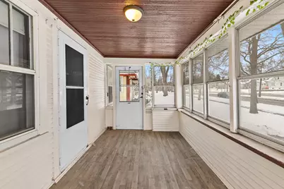 704 Lexington Parkway N, Saint Paul, MN 55104 - Photo 2