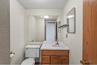 5201 Lakeland Avenue N, Crystal, MN 55429 - Photo 16