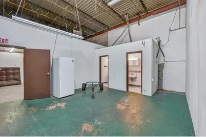 5201 Lakeland Avenue N, Crystal, MN 55429 - Photo 18