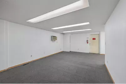 5201 Lakeland Avenue N, Crystal, MN 55429 - Photo 8