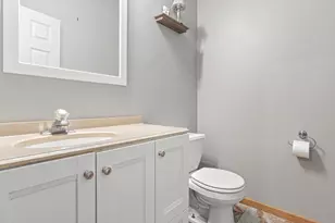 1035 Providence Dr, Shakopee, MN 55379 - Photo 6