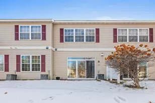 1035 Providence Dr, Shakopee, MN 55379 - Photo 4