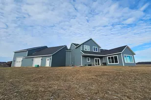 1955 Brownell St, Saint Charles, MN 55972 - Photo 2