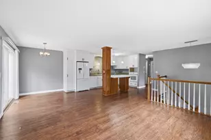 1633 W 140th St, Burnsville, MN 55337 - Photo 6