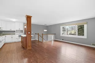 1633 W 140th St, Burnsville, MN 55337 - Photo 8