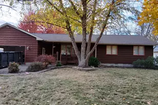1807 Brookside Dr, Albert Lea, MN 56007 - Photo 2