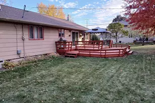 1807 Brookside Dr, Albert Lea, MN 56007 - Photo 4