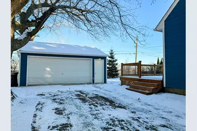 1705 Lark Avenue, Maplewood, MN 55109 - Photo 2