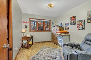 2004 Hillcrest Dr, Saint Cloud, MN 56303 - Photo 22