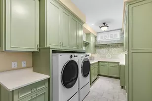 1560 Hunter Dr, Wayzata, MN 55391 - Photo 28