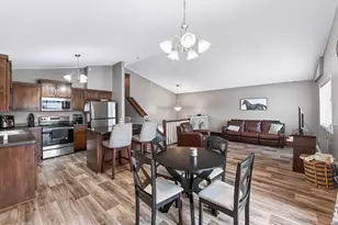 8578 Gateway Cir, Monticello, MN 55362 - Photo 10