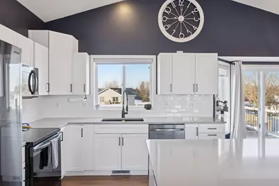 1546 Mallard Avenue, Baldwin, WI 54002 - Photo 4