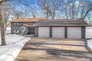 32878 Spunk Tree Cir, Avon, MN 56310 - Photo 2