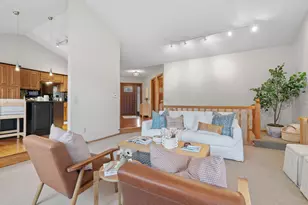 1688 Chatham Ave, Arden Hills, MN 55112 - Photo 8