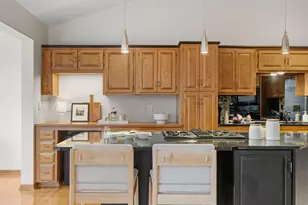 1688 Chatham Ave, Arden Hills, MN 55112 - Photo 10