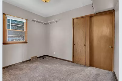 324 2nd Street NW, Freeport, MN 56331 - Photo 6