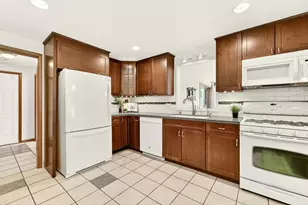 2750 Riverside Ln NE, Rochester, MN 55906 - Photo 14