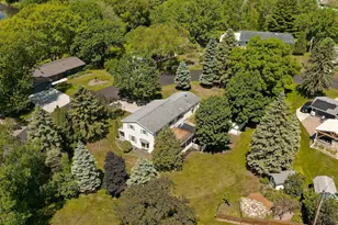 2750 Riverside Ln NE, Rochester, MN 55906 - Photo 2