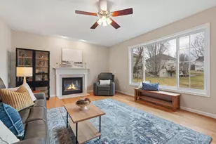 2829 Eagle Valley Cir, Woodbury, MN 55129 - Photo 10