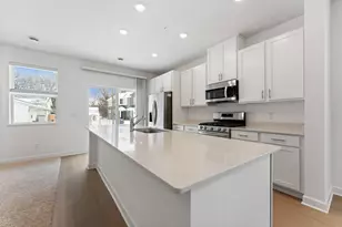 3092 Vanderbie St, Little Canada, MN 55117 - Photo 2