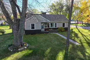 1019 Ash St, Alexandria, MN 56308 - Photo 2