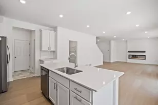 7169 183rd St W, Lakeville, MN 55068 - Photo 4