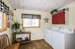 1078 Jefferson St SE, Hutchinson, MN 55350 - Photo 6