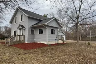 1078 Jefferson St SE, Hutchinson, MN 55350 - Photo 1