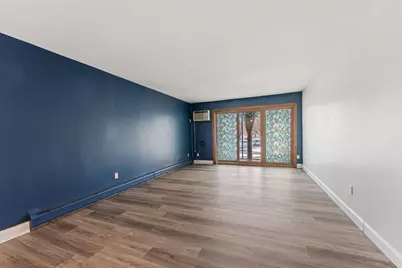 2700 Oxford Street N #101, Roseville, MN 55113 - Photo 4