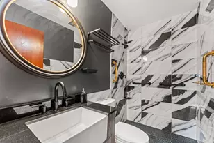 2700 Oxford St N, Roseville, MN 55113 - Photo 14