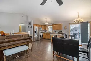 621 Cottonwood Street NE, Lonsdale, MN 55046 - Photo 4