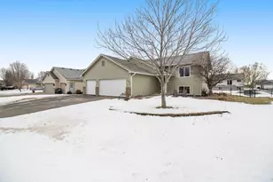 621 Cottonwood Street NE, Lonsdale, MN 55046 - Photo 2