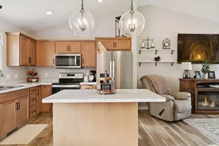 1009 3rd Ave, Goodhue, MN 55027 - Photo 6